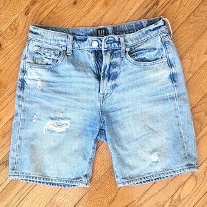 Gap Distressed Jean Shorts!